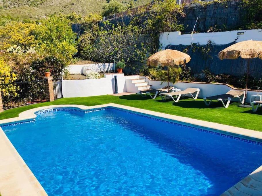 Villa En Frigiliana Con Piscina Y Jacuzzi Ngoại thất bức ảnh