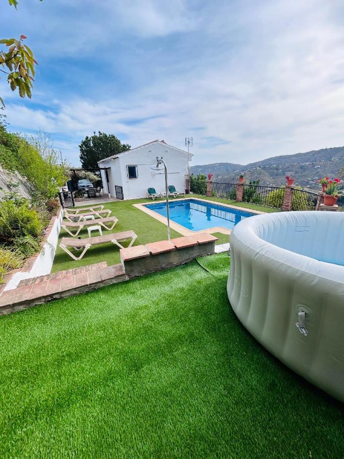 Villa En Frigiliana Con Piscina Y Jacuzzi Ngoại thất bức ảnh
