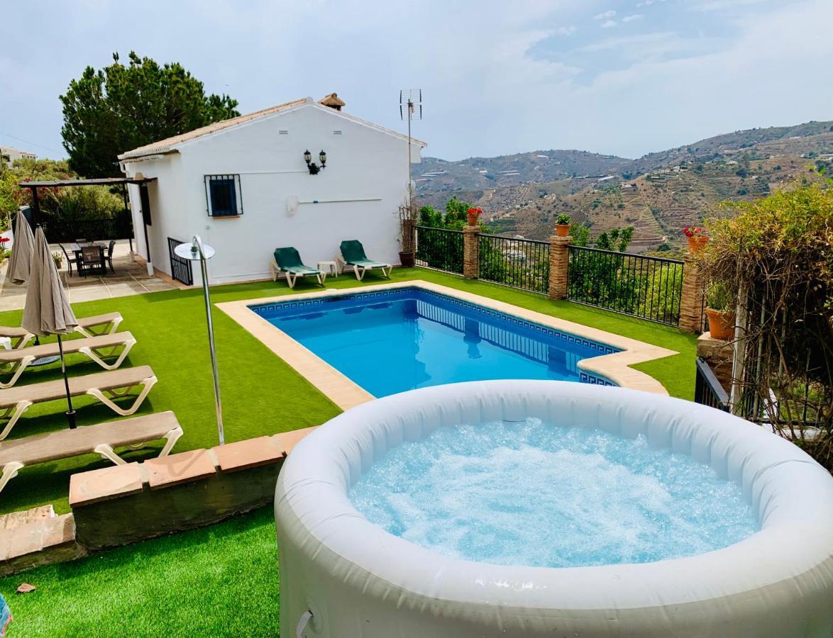Villa En Frigiliana Con Piscina Y Jacuzzi Ngoại thất bức ảnh