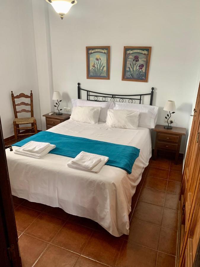 Villa En Frigiliana Con Piscina Y Jacuzzi Ngoại thất bức ảnh